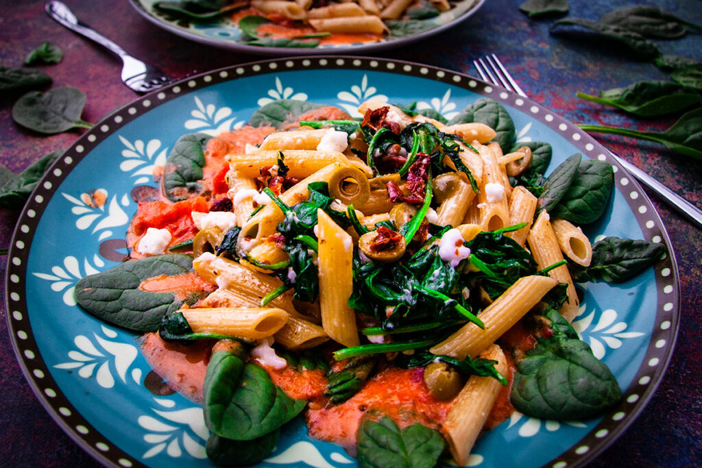 pomidorowe penne z fetą