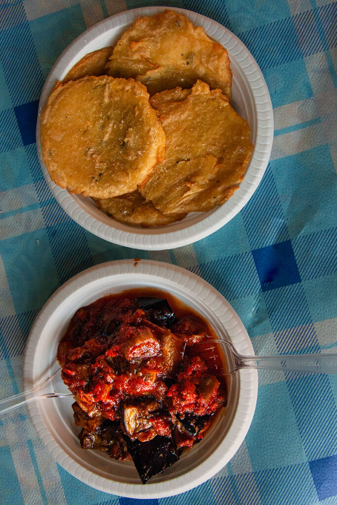 Caponata i placek z ciecierzycy